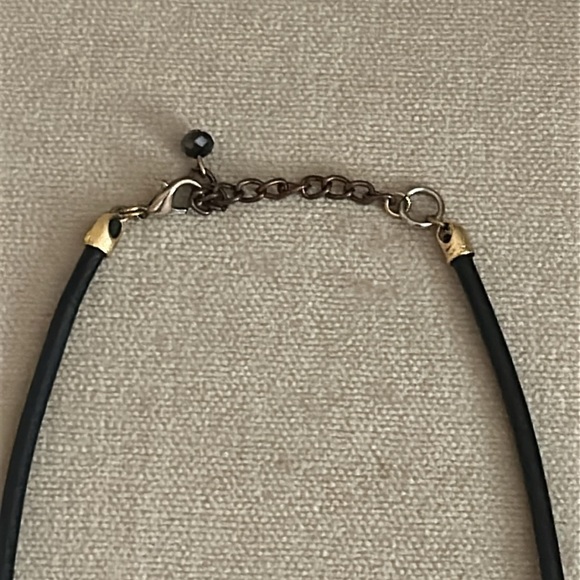 House of Moda Dream Bold Black and Gold Statement Necklace with Intricate Design - Picture 3 of 4